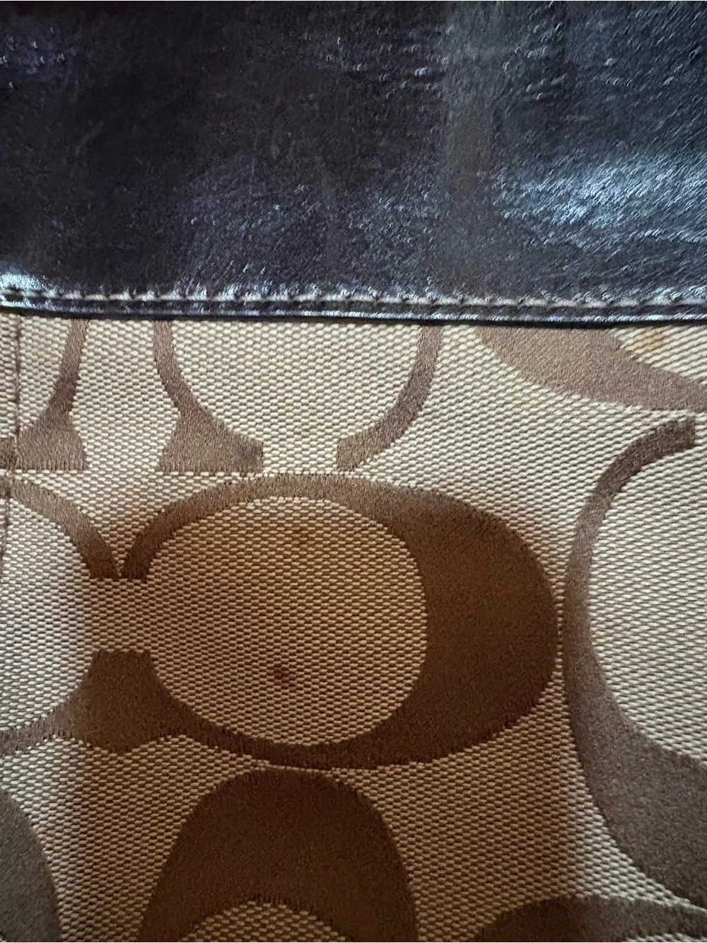 Coach Hamptons Signature Hobo Bag Signature Shoulder Bag in Brown & Beige - Picture 5 of 7